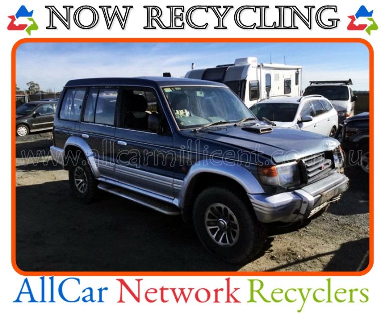 Now Wrecking Mitsubishi Pajero NH Wagon Blue October 1991