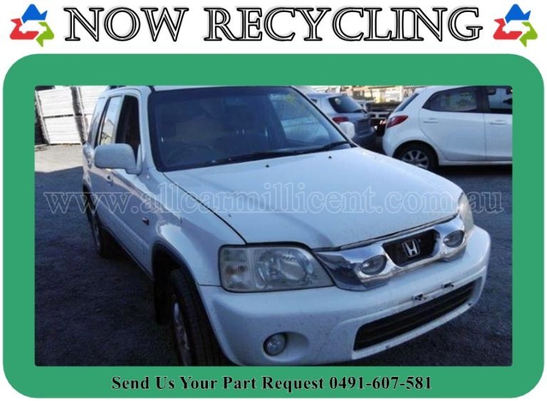 Now Wrecking Honda CRV II RD_ Sports SUV White January 2001